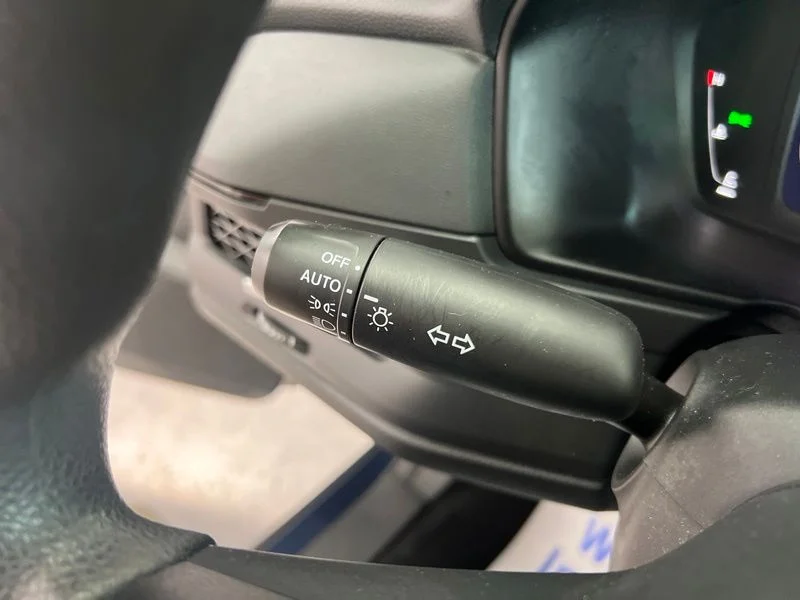 Used 2023  Honda EX image 22