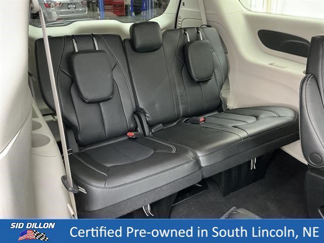 Used 2023 Silver Mist Clearcoat Chrysler Touring L image 23