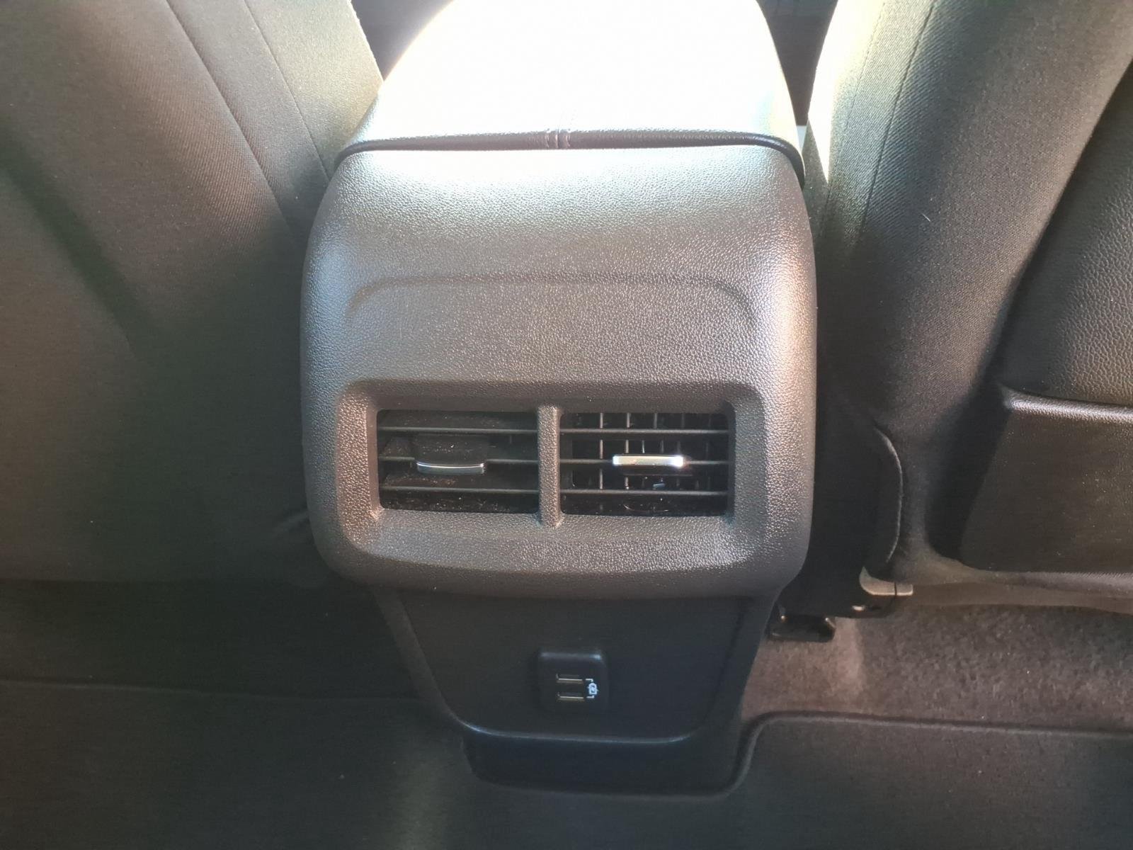 Used 2024 Sterling Metallic GMC SLE image 27