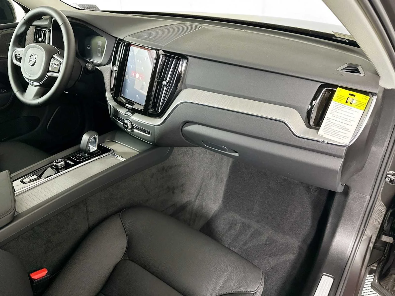 Certified Used 2025 Platinum Grey Volvo Plus image 24