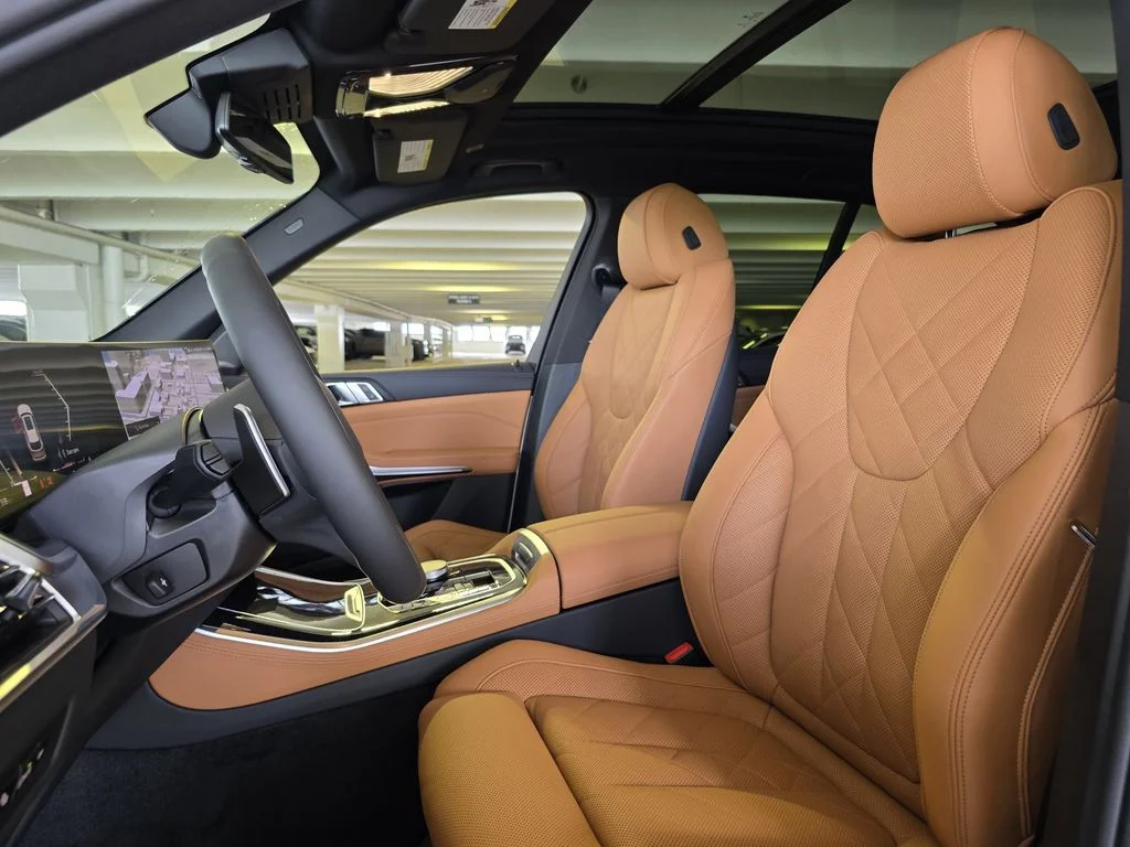 New 2026 Alpine White BMW sDrive40i image 16