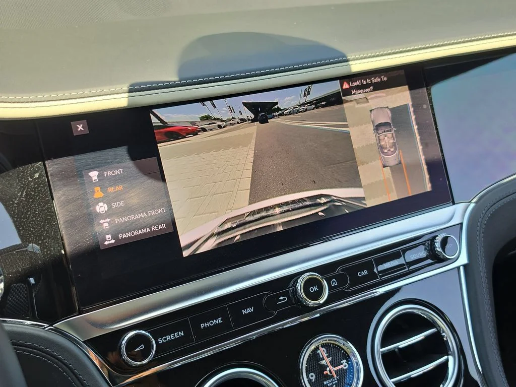 Used 2022 Glacier White Bentley Speed image 20