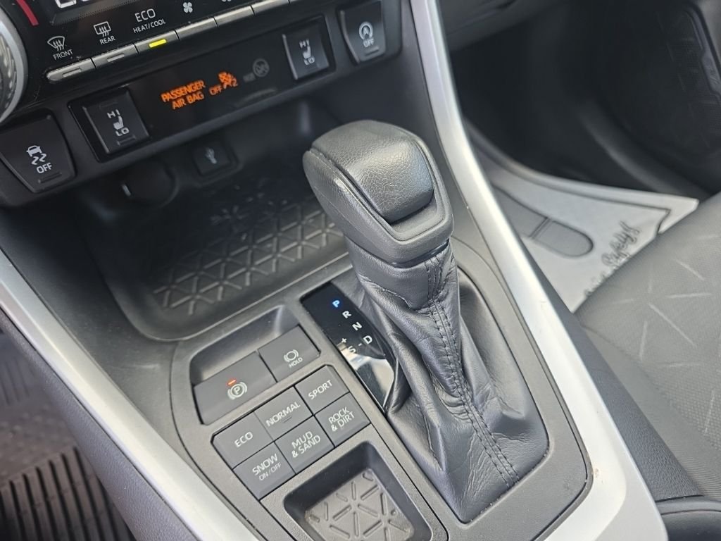Certified Used 2020 Black Toyota XLE image 23