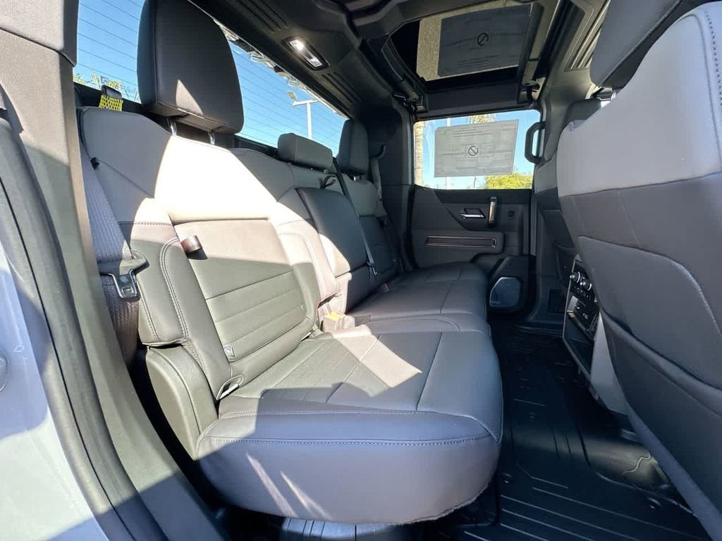 2025 GMC HUMMER EV 3X - Photo 28