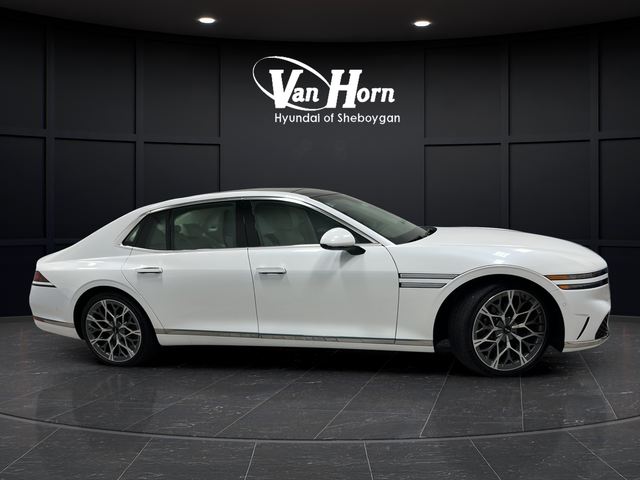 Used 2025 Uyuni White Genesis 3.5T e-SC image 8