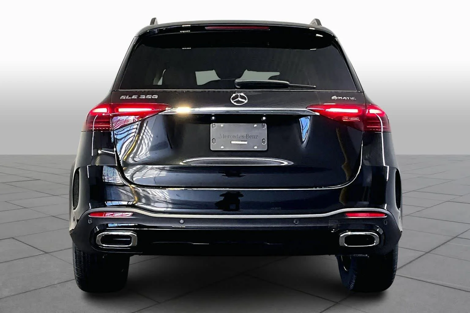 New 2026 Obsidian Black Metallic Mercedes-Benz GLE 350 image 4