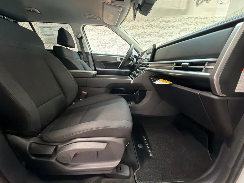 New 2027 Serenity White Hyundai SE image 12