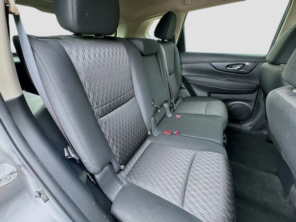 Used 2018 Gray Nissan SV image 33