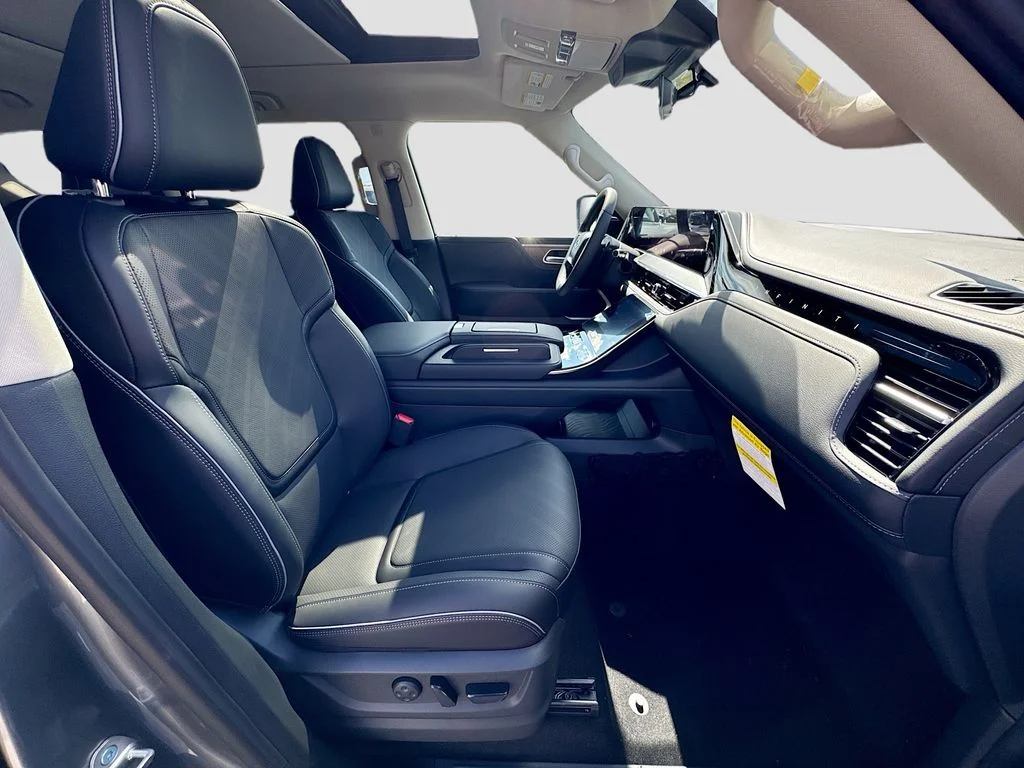 New 2027 DYNAMIC METAL INFINITI Luxe 4WD image 31