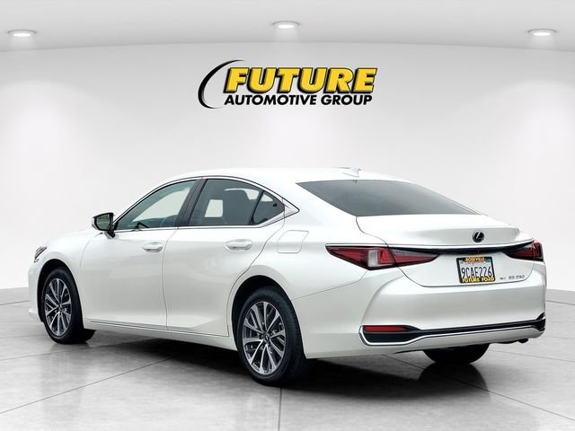 Used 2022 White Lexus 250 image 6