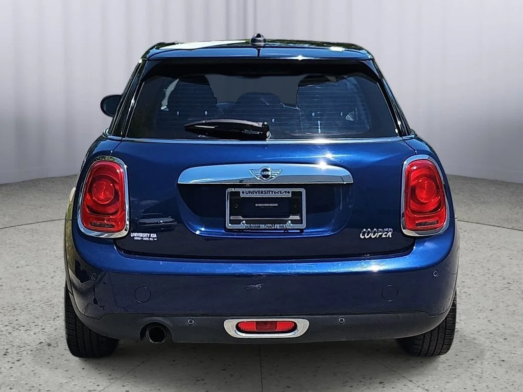 Used 2018 Blue MINI Base image 4