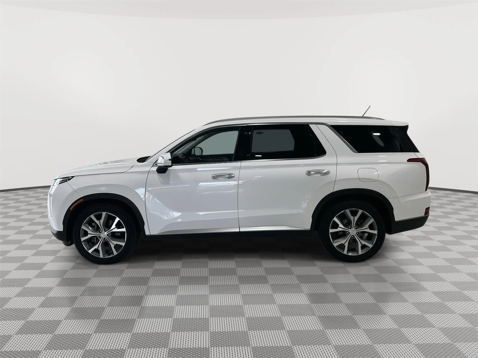 Used 2020 White Hyundai SEL image 2