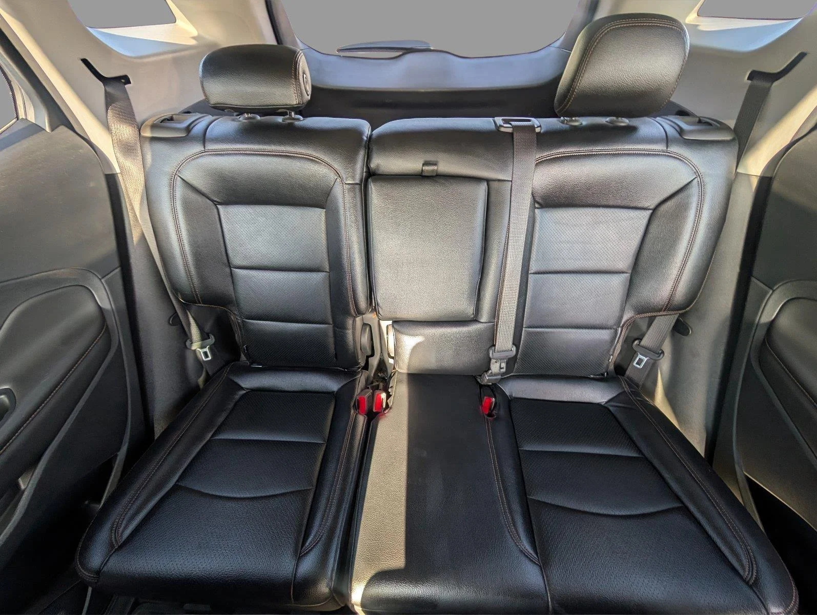 Used 2020 GRAPHITE GRAY METALLIC GMC SLE image 30