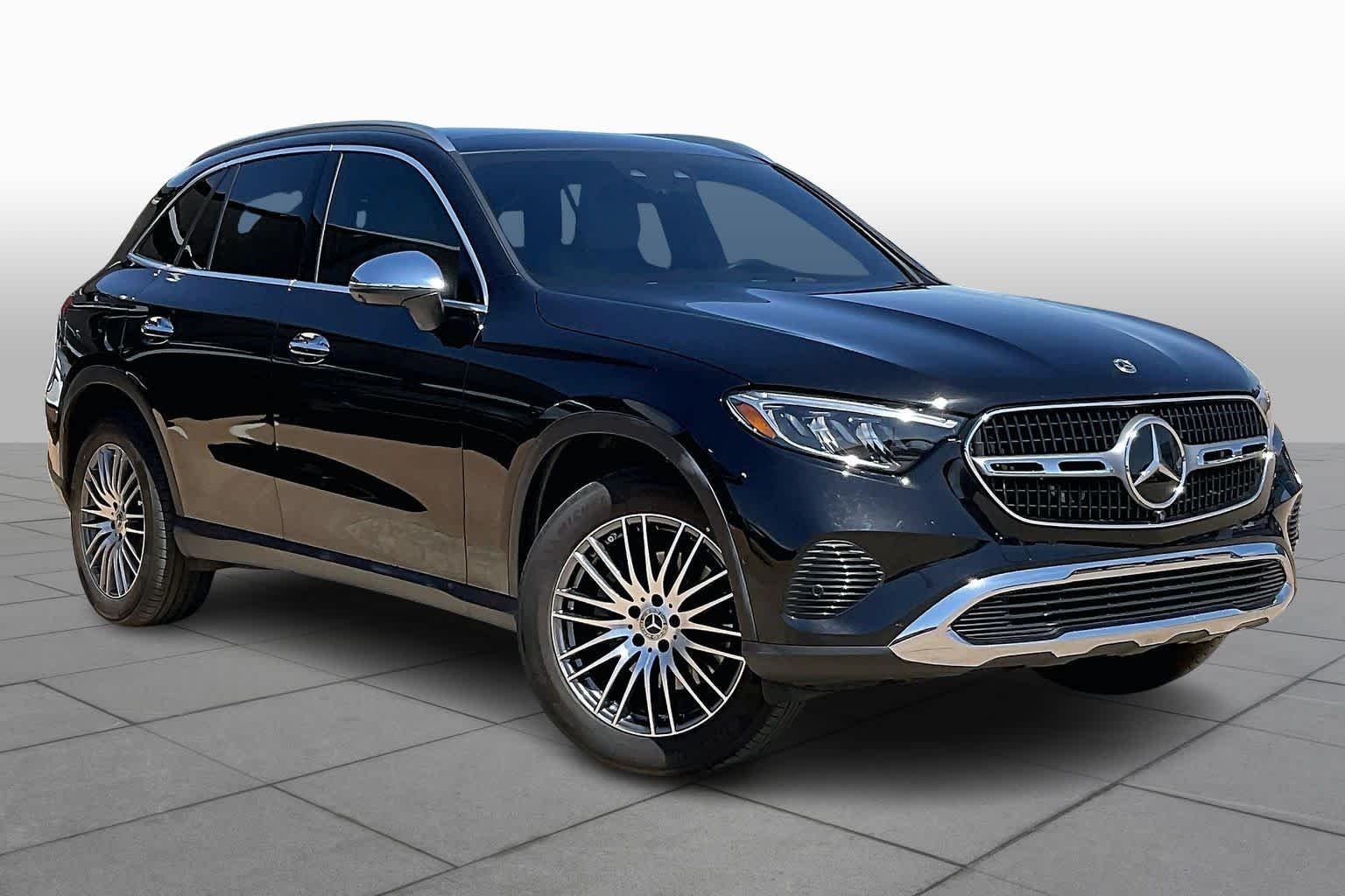 Used 2025 Obsidian Black Metallic Mercedes-Benz GLC 300 image 7