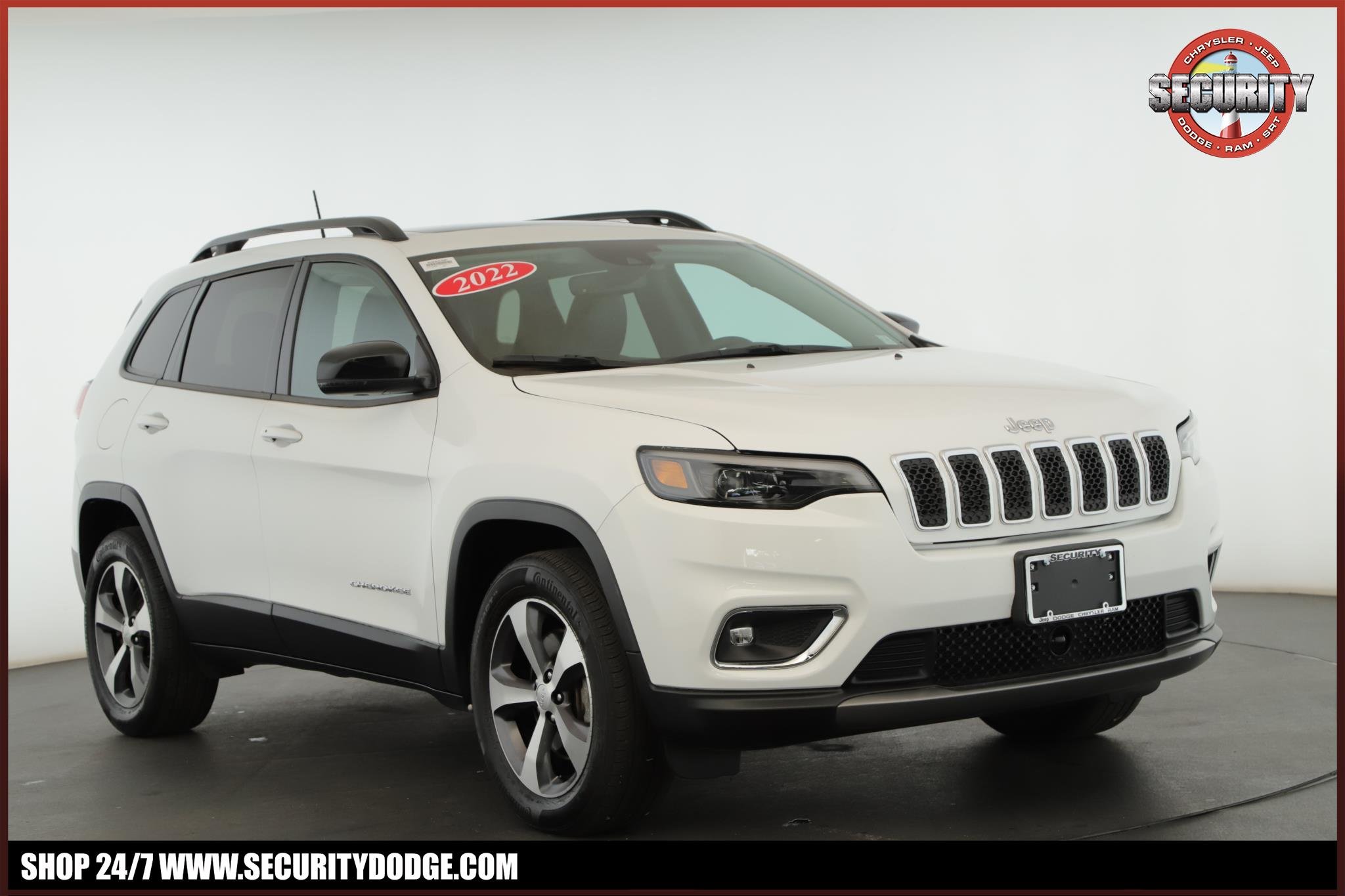 Used 2022 Bright White Clearcoat Jeep Limited 4x4 image 1