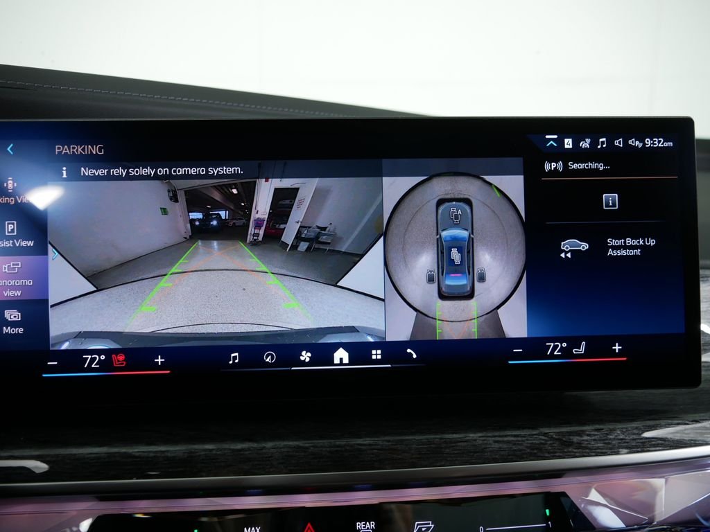 2025 BMW 7 Series 750e - Photo 45