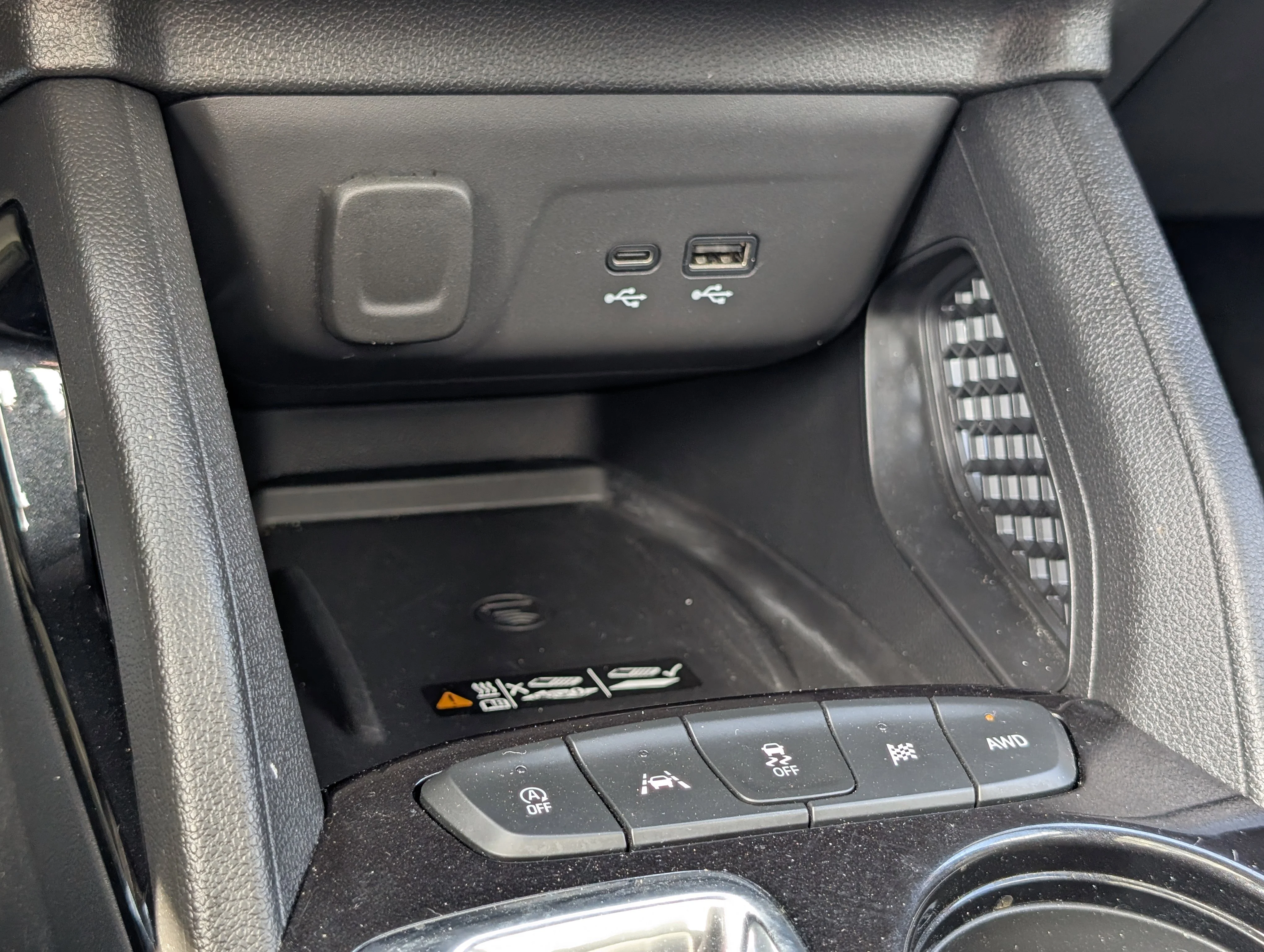 Used 2024 Summit White Chevrolet RS image 28