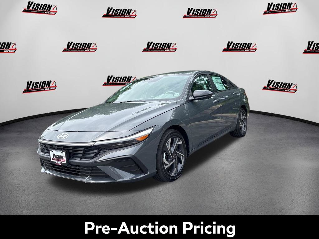 Used 2025 Gray Hyundai SEL Sport image 1