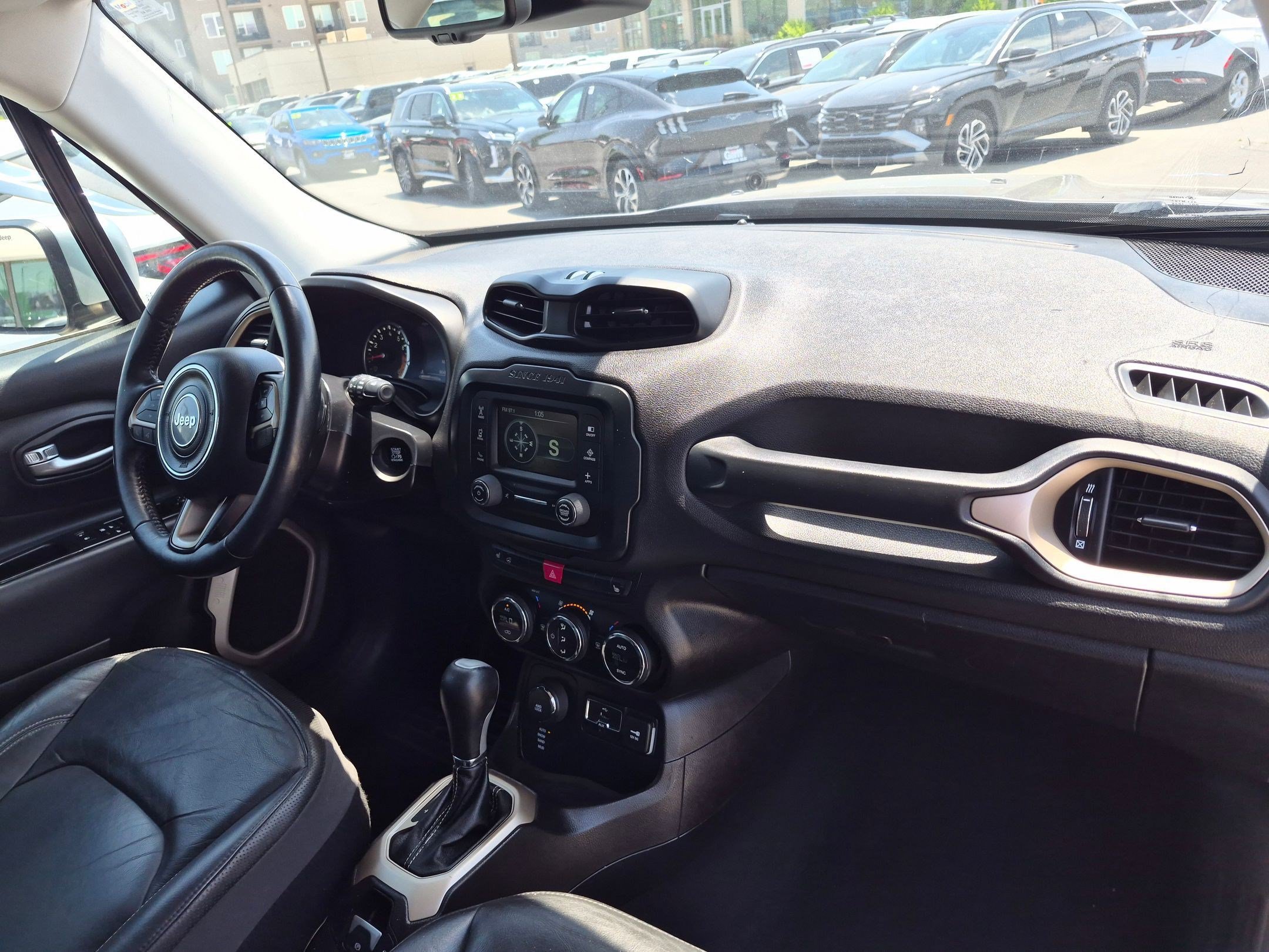 Used 2017 Granite Crystal Metallic Clearcoat Jeep Limited image 29