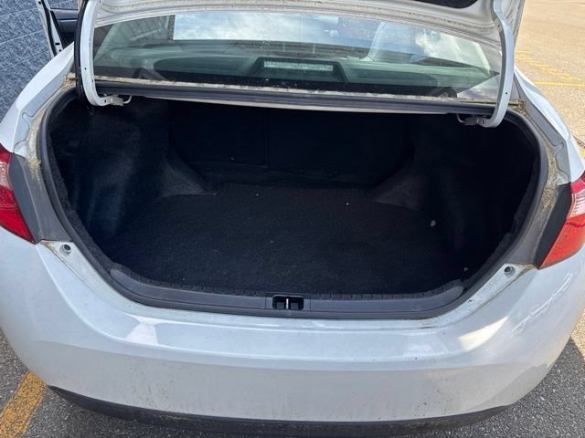 Used 2017 Super White Toyota LE image 9