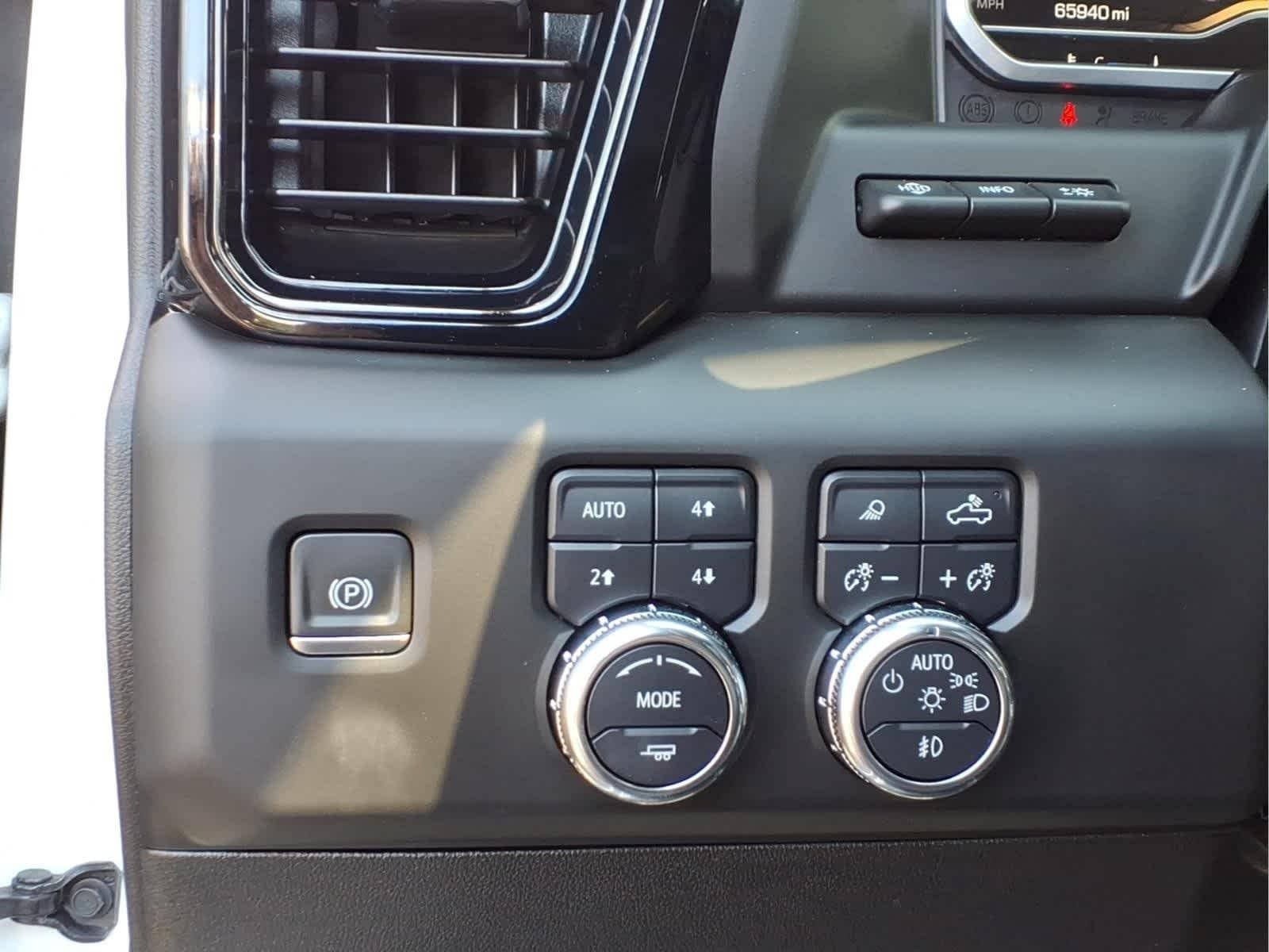 Used 2024 Summit White GMC AT4 image 13