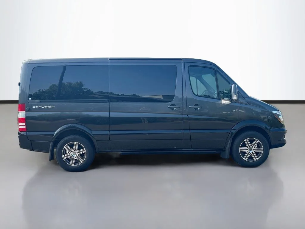Used 2017 Gray Mercedes-Benz Passenger VAN image 2