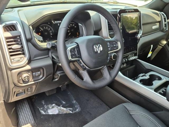 New 2026 Diamond Black Crystal Pearl-Coat Exterior Paint RAM BIG HORN image 11
