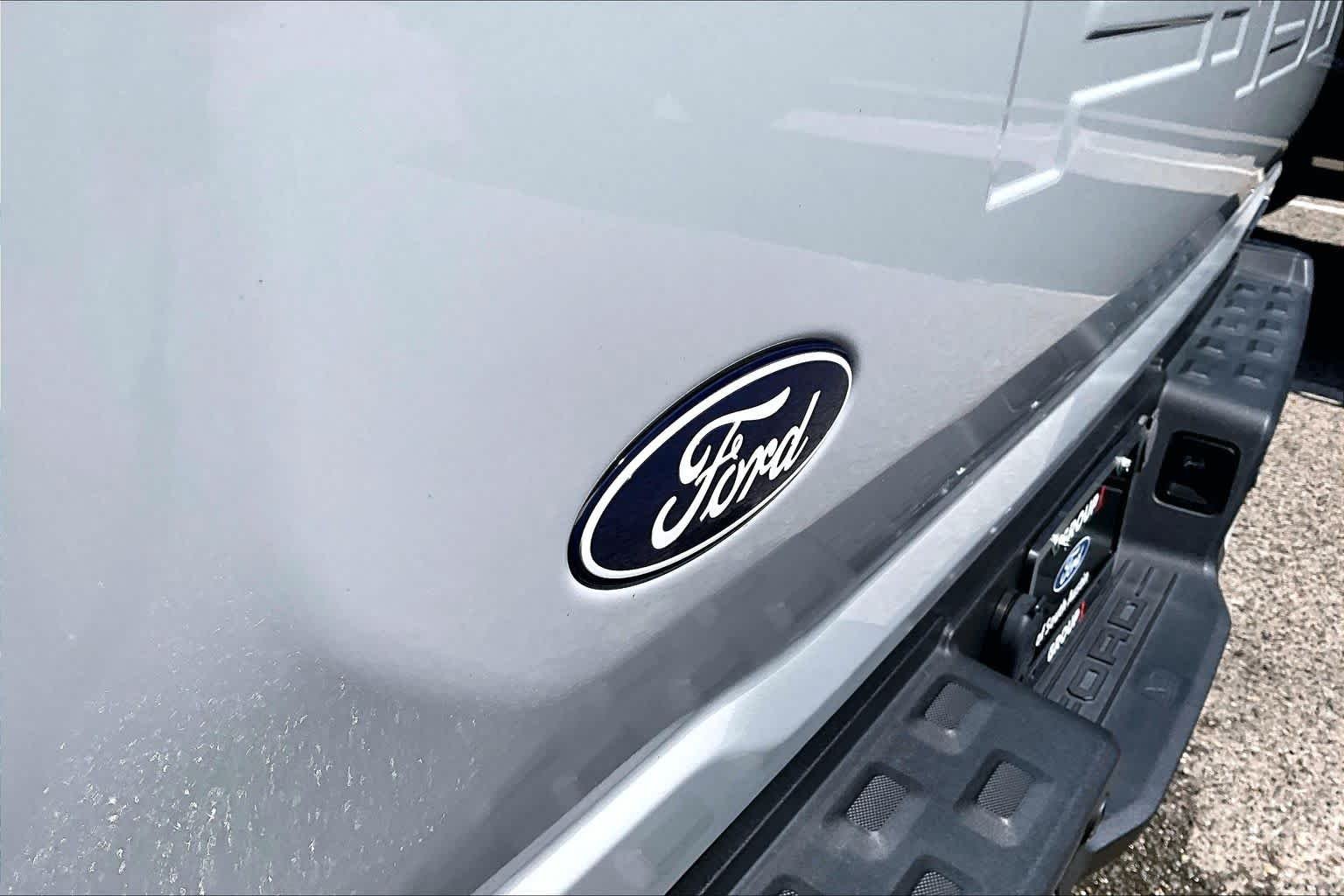 Used 2024 Avalanche Ford LARIAT image 33