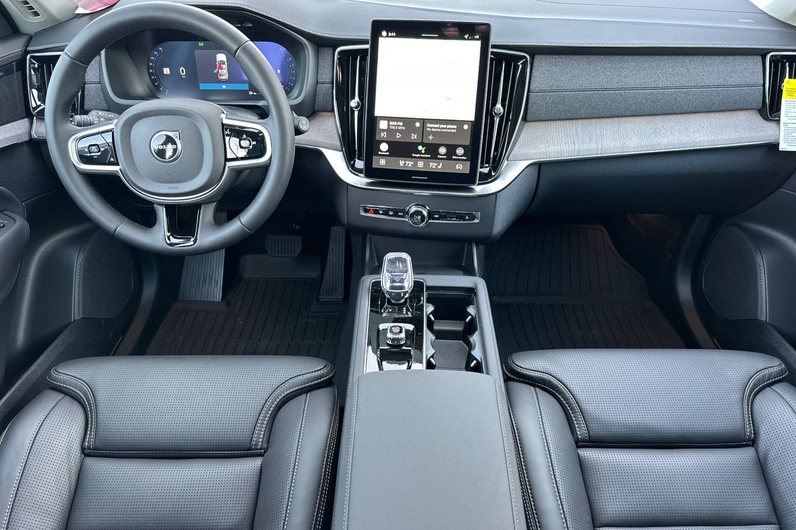 New 2026 Black Volvo B6 Ultra image 12