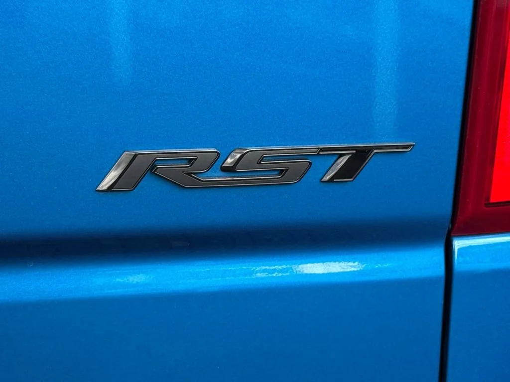 Used 2022 Glacier Blue Metallic Chevrolet RST image 11