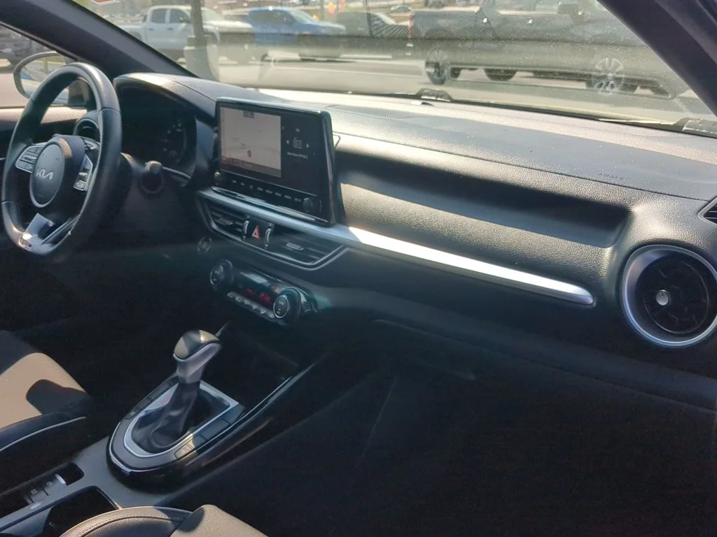 Used 2024 Aurora Black Kia GT-Line image 28