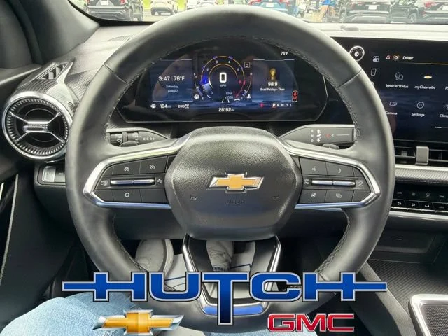 Used 2026 Lakeshore Blue Metallic Chevrolet LT image 27