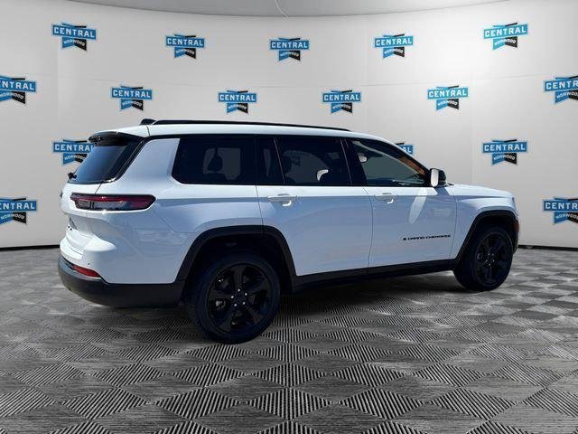 Used 2023 Bright White Clearcoat Jeep Altitude image 6