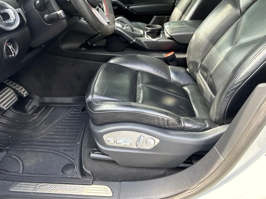 Used 2016 White Porsche S image 13
