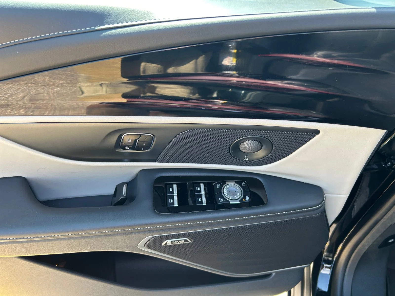 Used 2025 BLACK Lincoln PREMIERE AWD image 17