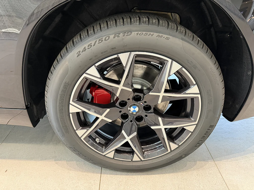 New 2026 Black Sapphire Metallic BMW 30 xDrive image 7