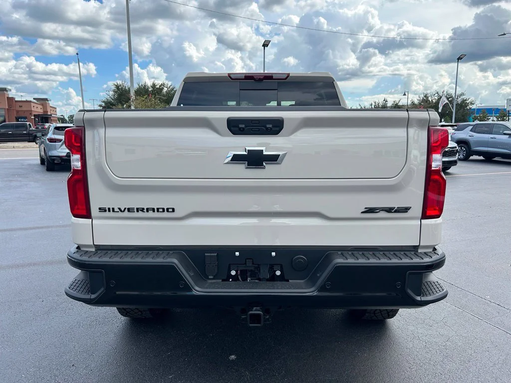 2026 Chevrolet Silverado 1500 ZR2 - Photo 7
