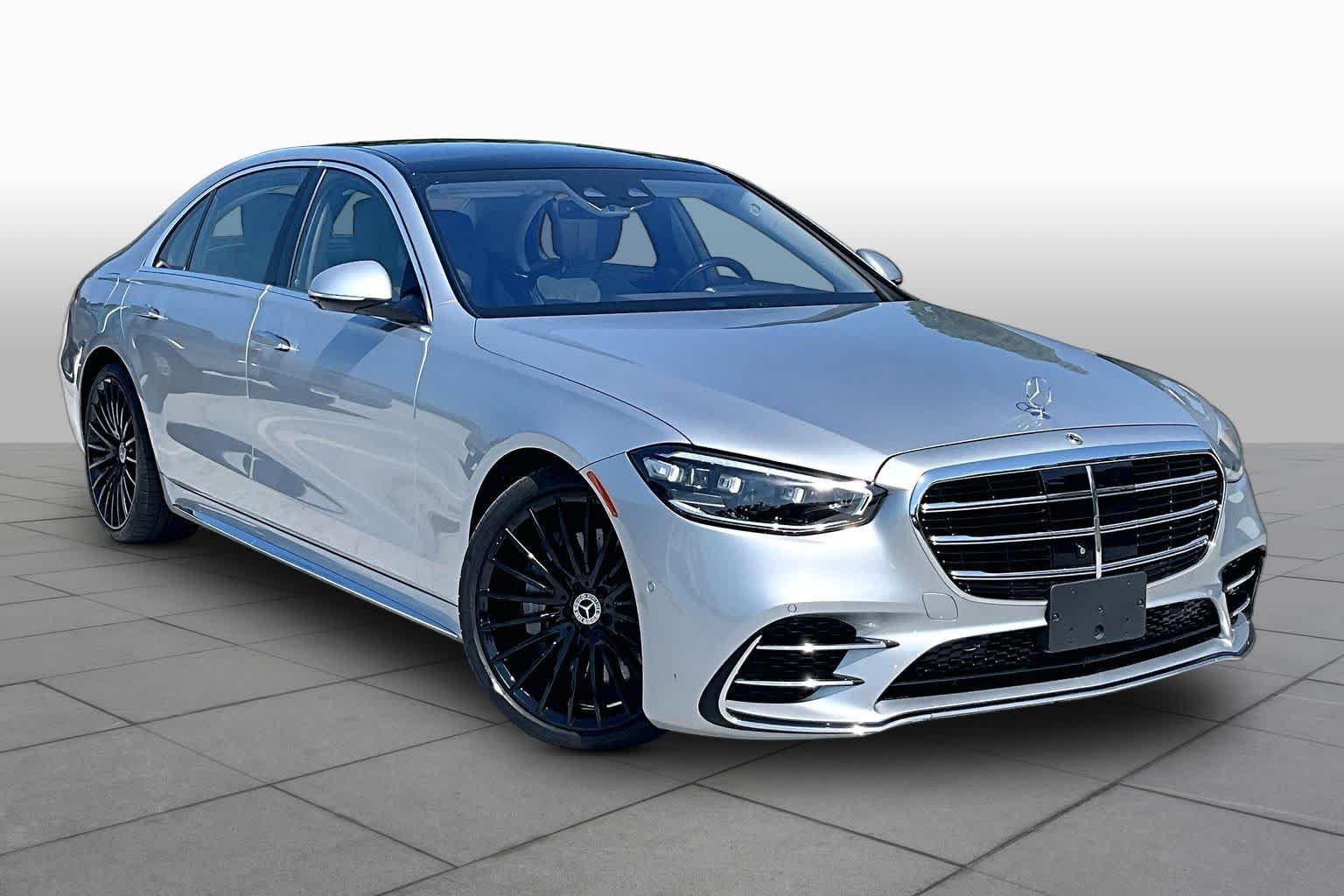 Used 2022 Cirrus Silver Mercedes-Benz S 580 image 3