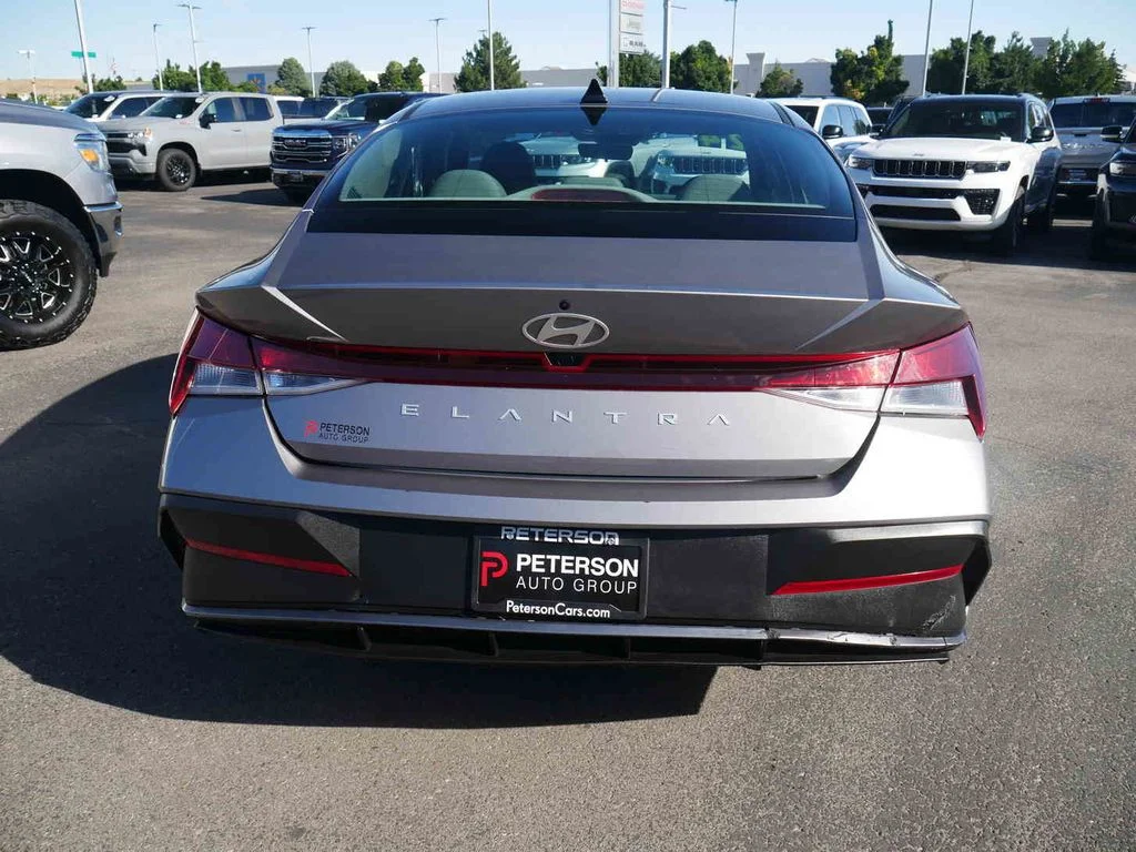 Used 2024 Silver Hyundai SEL image 15