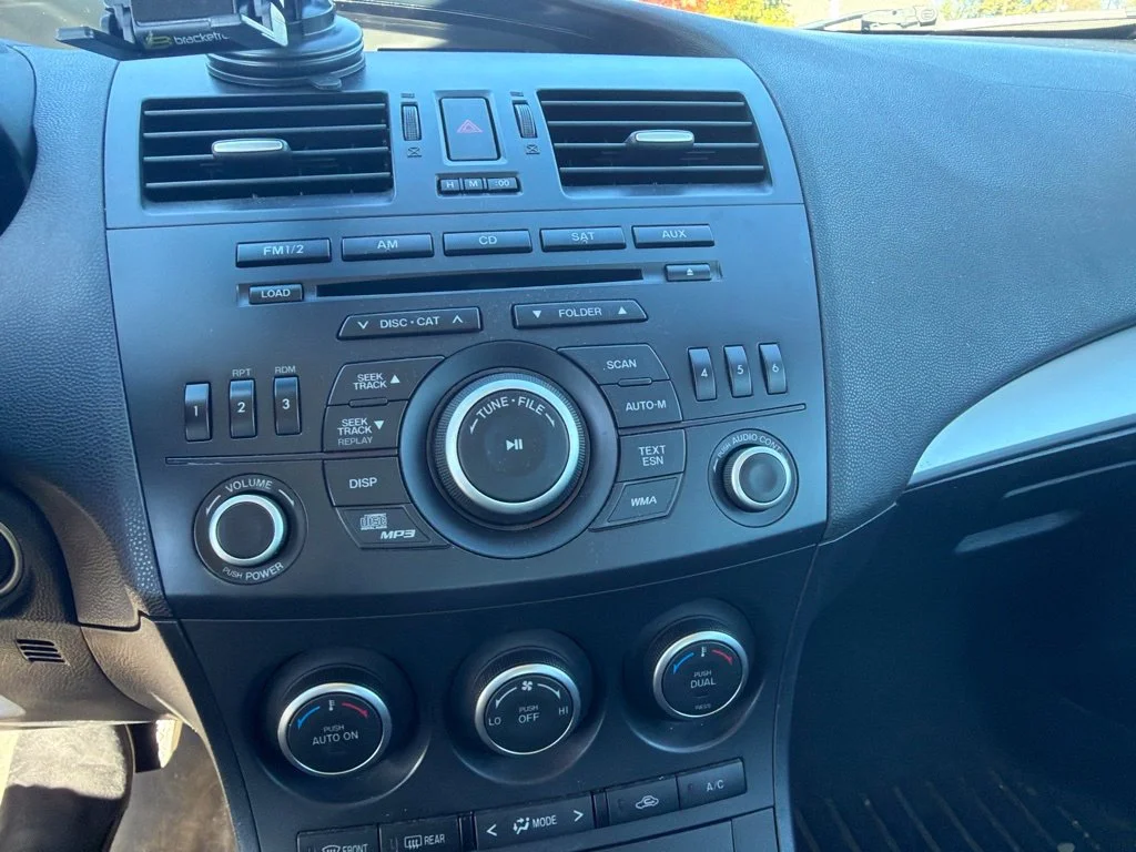 Used 2013 Silver Mazda i Touring image 17