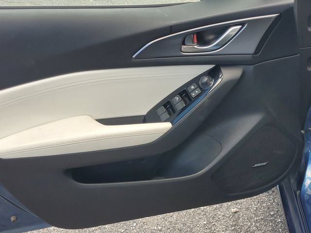 Used 2017 Eternal Blue Mi Mazda Grand Touring image 8