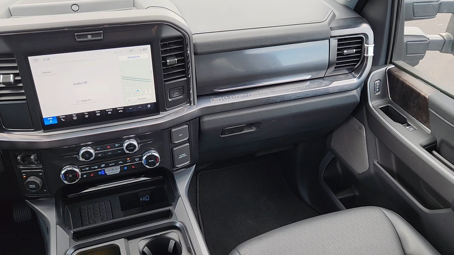 2026 Ford F-250 Super Duty Lariat - Photo 6