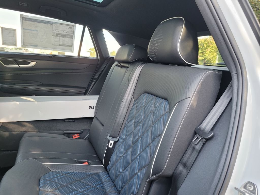 New 2026 White/off-white Volkswagen 2.0T SEL Premium R-Line image 13