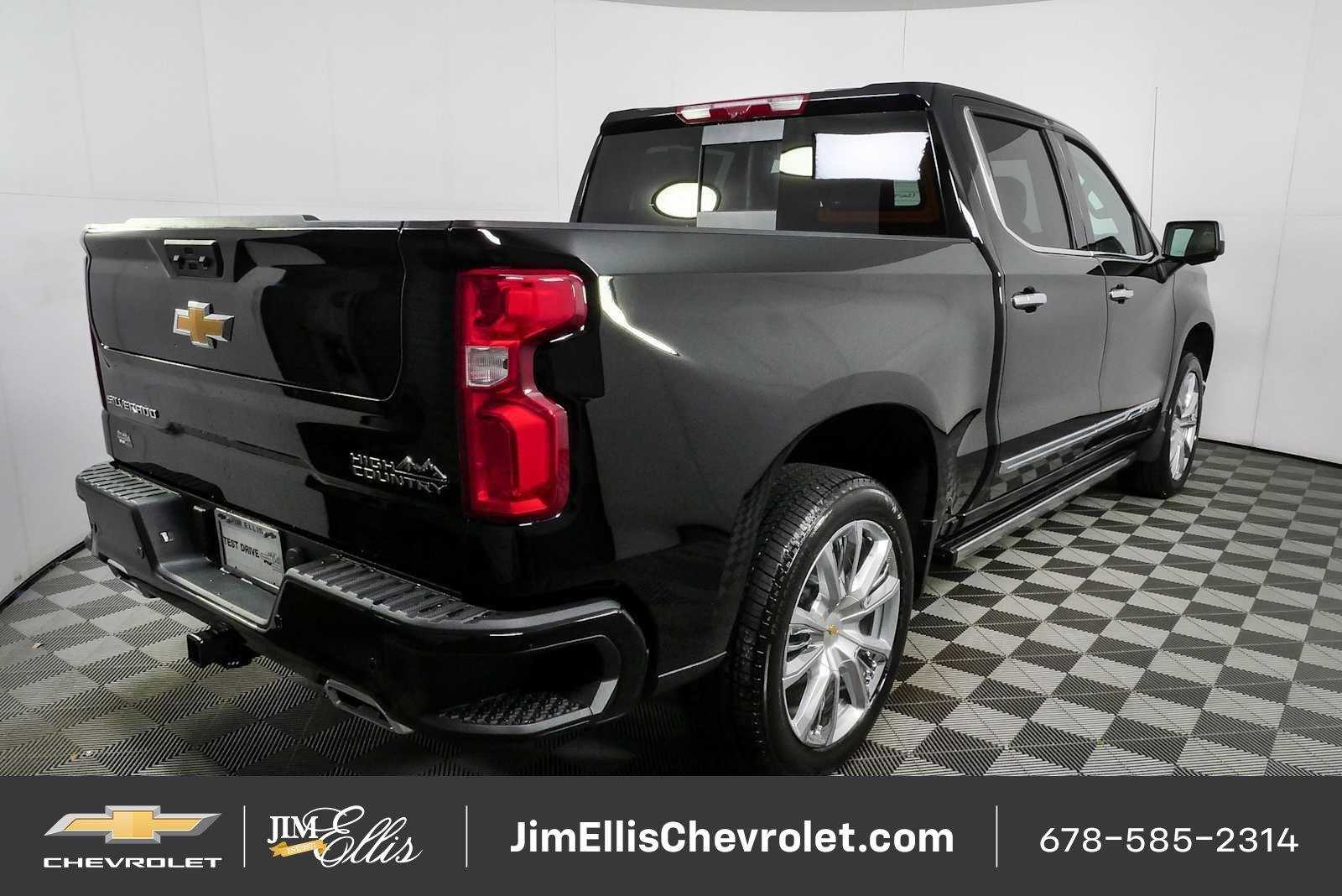 New 2026 Black Chevrolet High Country image 3