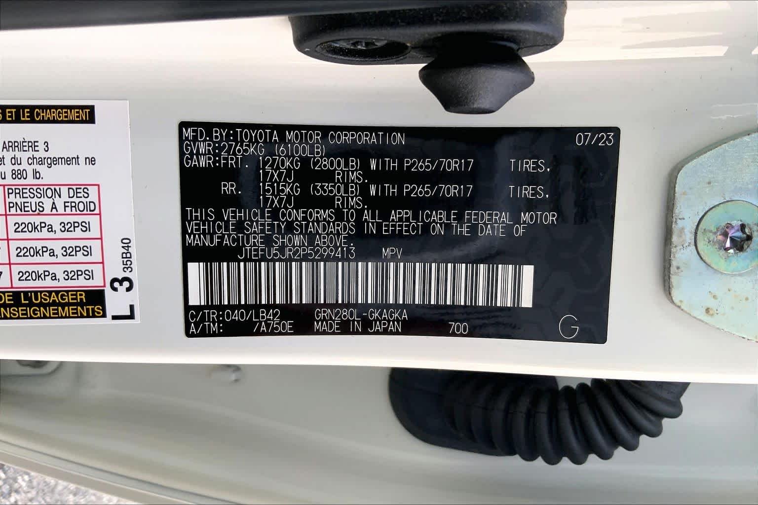 Used 2023 Ice Cap Toyota SR5 Premium image 31