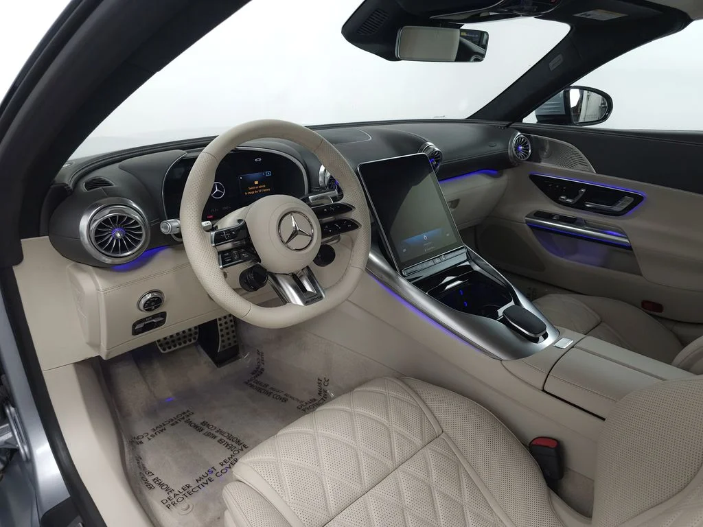Certified Used 2025 MANUFAKTUR Cirrus Silver MAGNO Mercedes-Benz SL 63 AMG® image 10