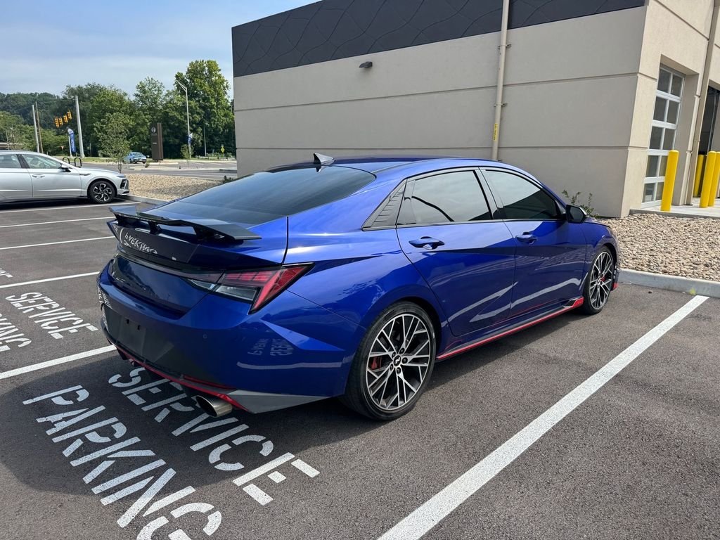Used 2022 Blue Hyundai Base image 16