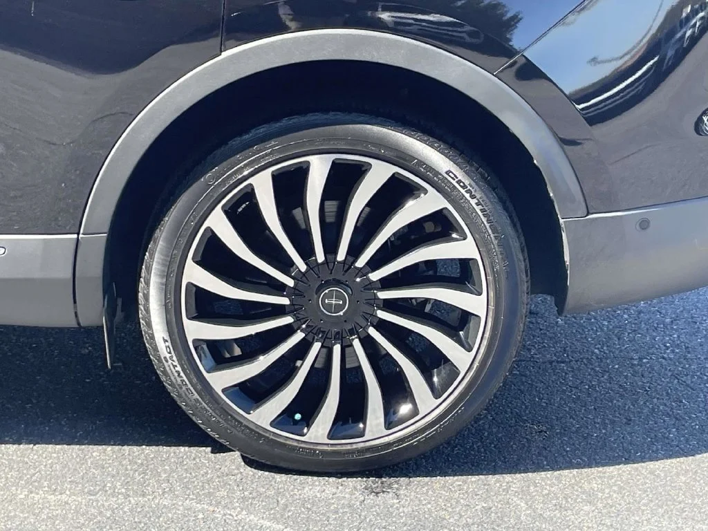Used 2019 Black Lincoln Black Label image 12