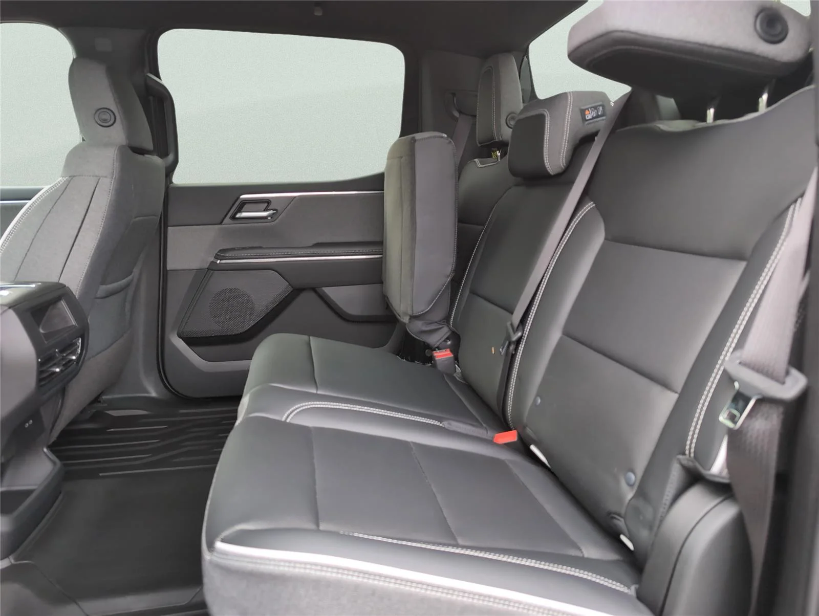 New 2026 Summit White GMC Elevation Standard Range image 16