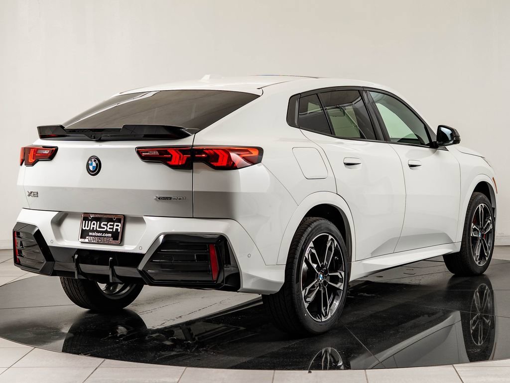 New 2026 Alpine White BMW xDrive28i image 10